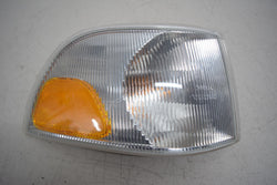 98 99 00 VOLVO S70 RIGHT PASSENGER SIDE MARKER TURNSIGNAL CORNER LAMP