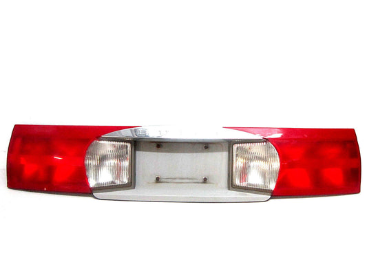 02 03 04 05 06 07 BUICK RENDEZVOUS RENDEVOUS CENTER TAILIGHT TAIL LIGHT