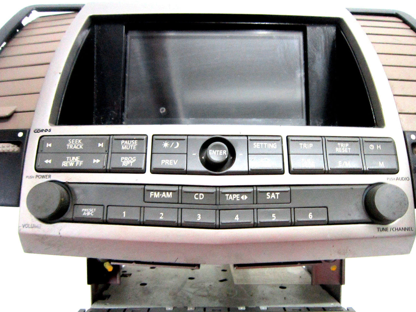 04 05 NISSAN MAXIMA  INFO SCREEN 6 CD RADIO CONTROL CLIMATE CONTROL CD PLAYER