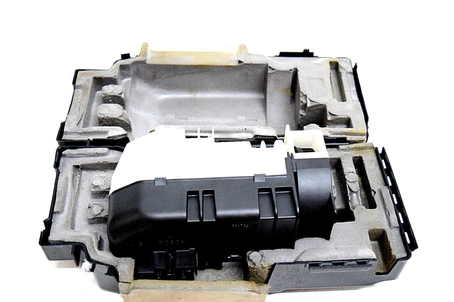 03 04 05 06 MERCEDES E500 E320 E55 CENTRAL LOCKING  VACUUM PUMP 0 132 006 400