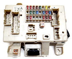 04 05 TOYOTA 4 RUNNER 4-RUNNER FUSE BOX JUNCTION RELAY BOX OEM