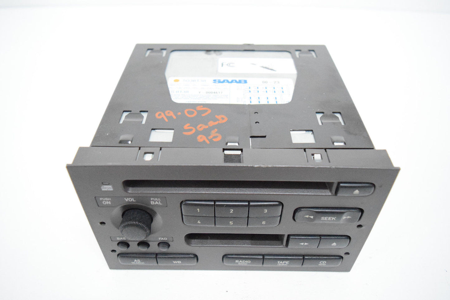 99 00 01 02 03 04 05 SAAB 95 9.5 9-5 RADIO CD CASSETTE PLAYER OEM