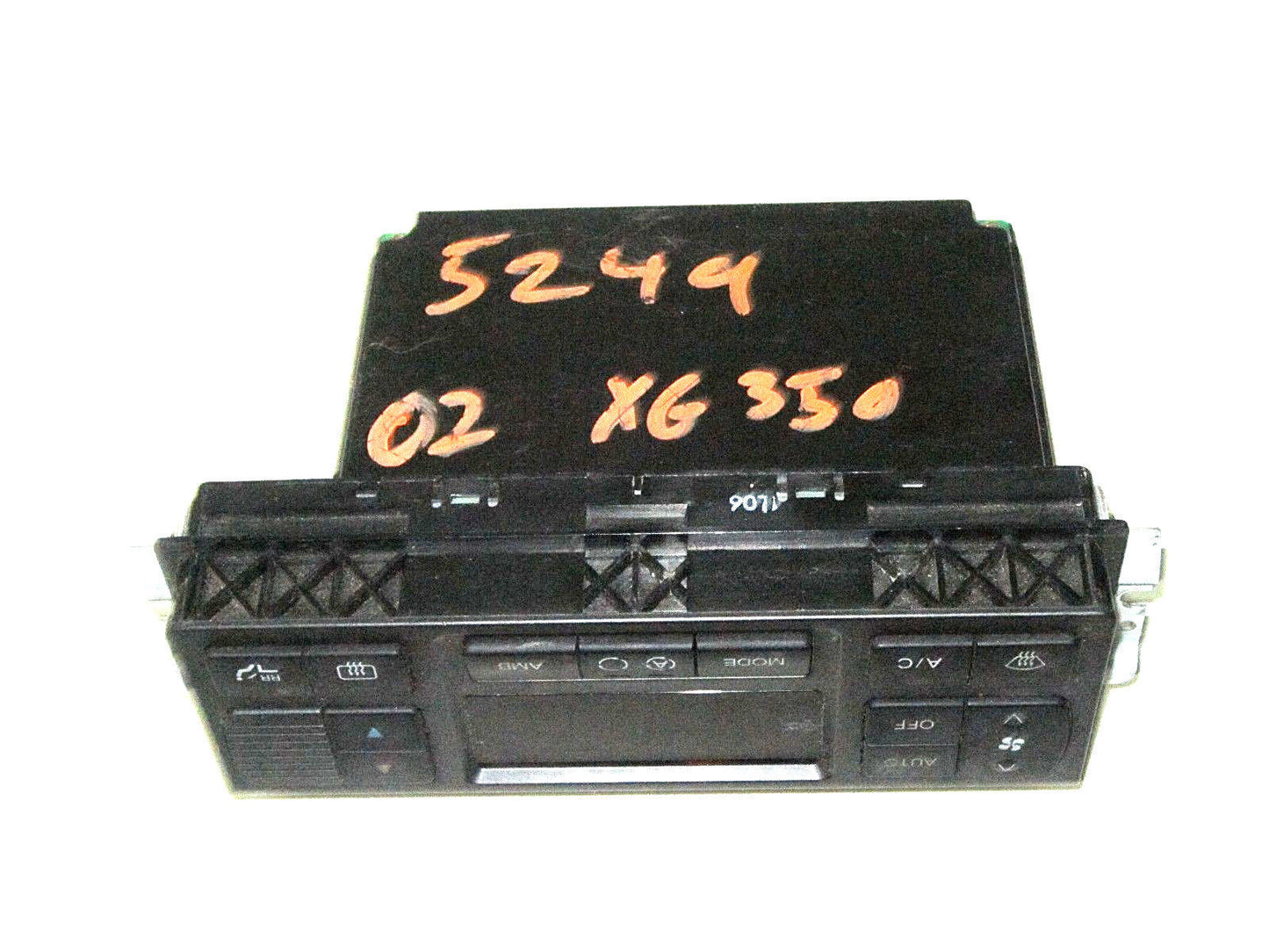 01 02 03 04 05 XG300 XG350 DIGITAL CLIMATE CONTROL