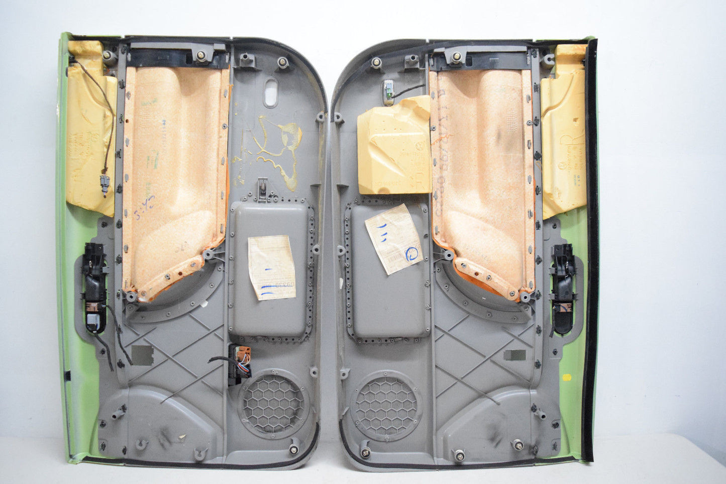99 00 01 02 03 04 05 06 07 08 09 VW BEETLE DOOR PANEL SET LIME GREEN GREY