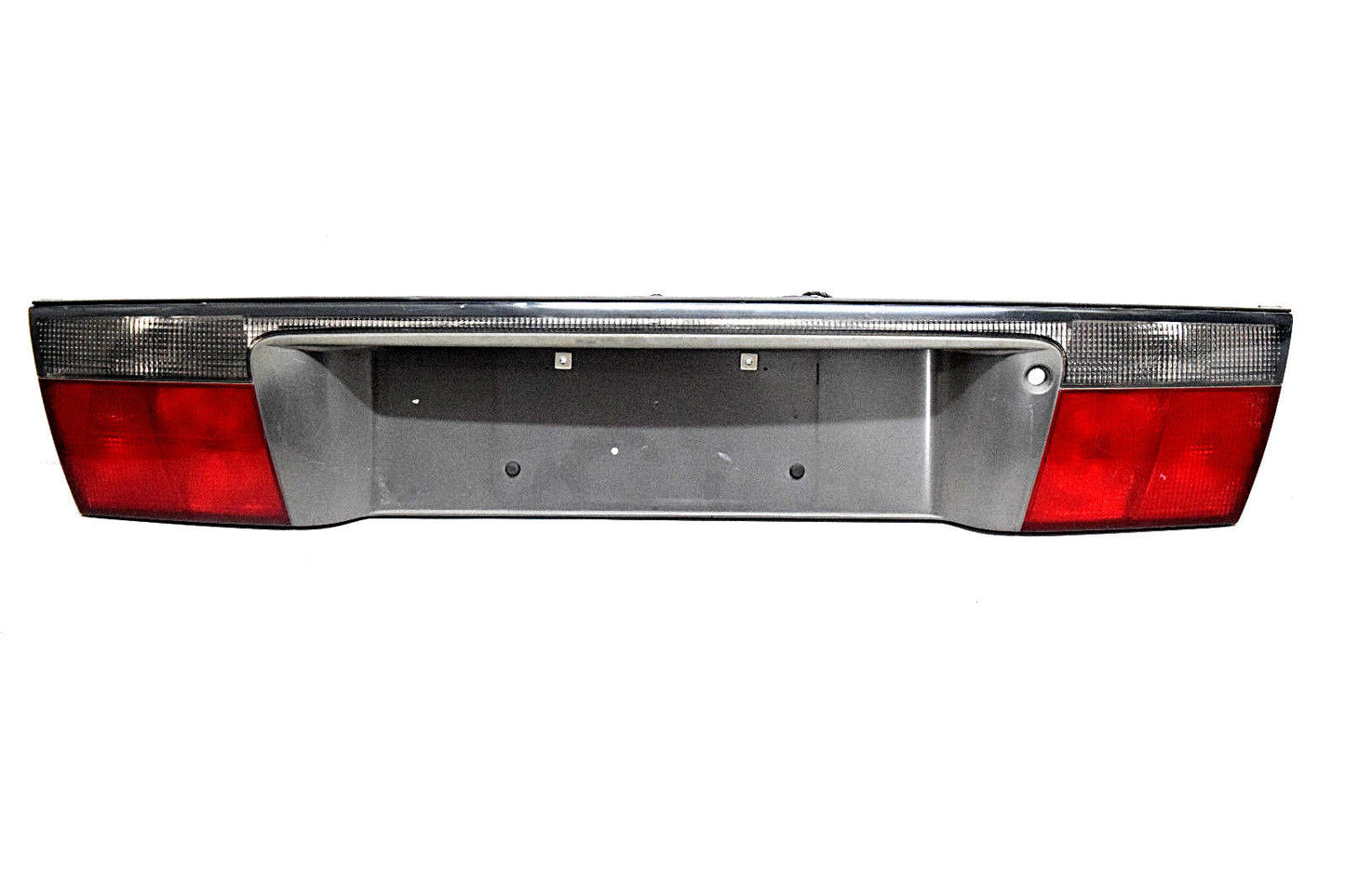 98 99 00 01 02 03 04 CADILLAC STS 3RD BRAKE LIGHT CENTER TAIL LIGHT TRUNK LID