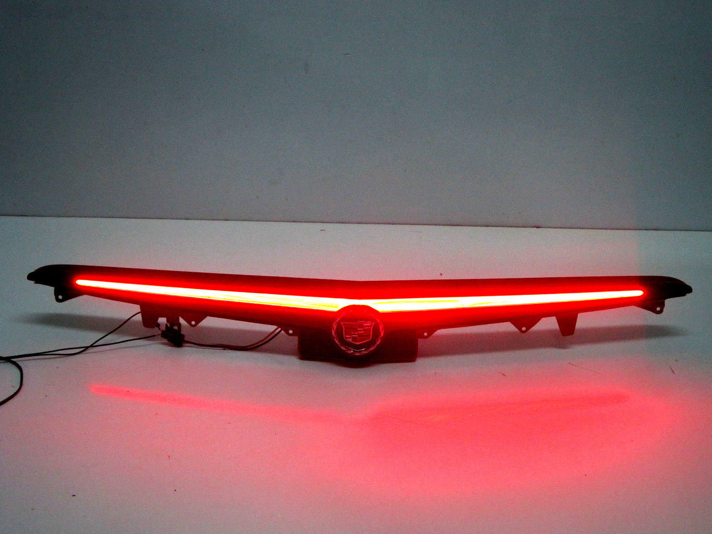 03 04 05 06 07 CADILLAC CTS LED 3RD THIRD BRAKE LIGHT 100% WORKING