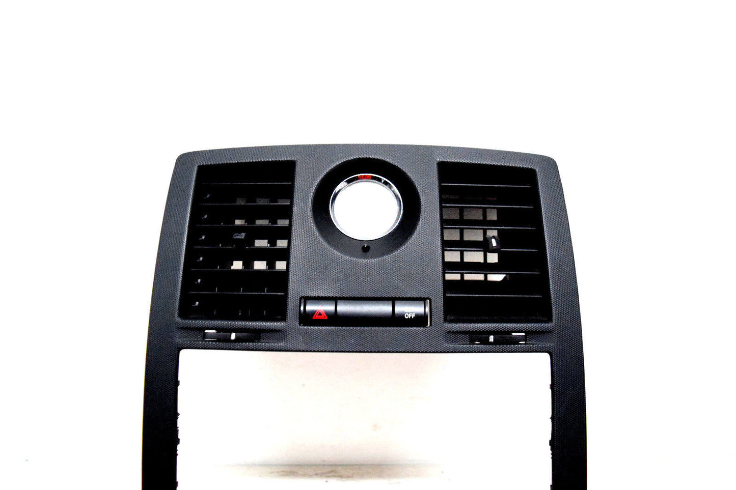 05 06 07 CHRYSLER 300 CLIMATE CONTROL DASH BEZEL DASH CLOCK BLACK
