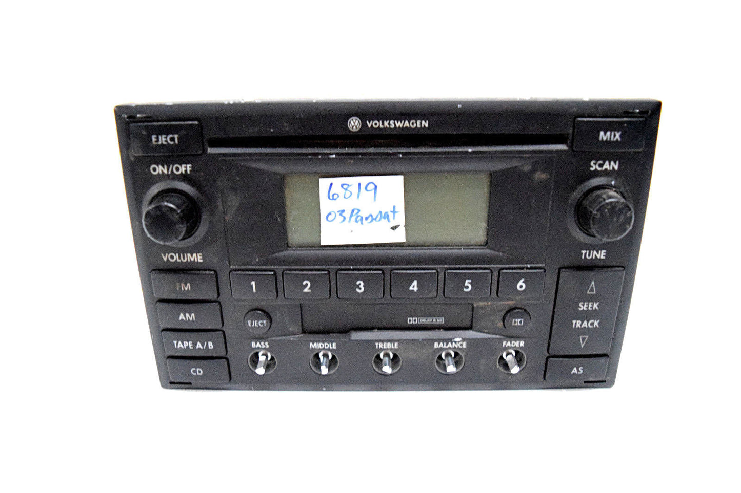 02 03 04 05 VOLKSWAGEN VW PASSAT RADIO CD PLAYER