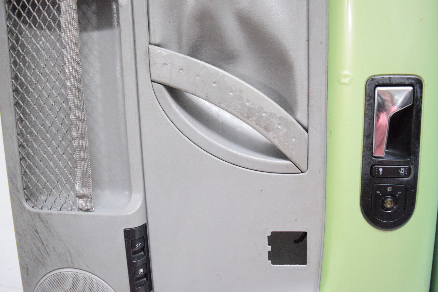 99 00 01 02 03 04 05 06 07 08 09 VW BEETLE DOOR PANEL SET LIME GREEN GREY