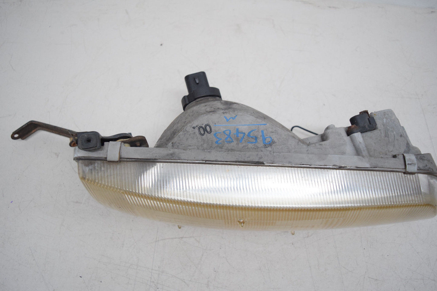 91 92 93 TOYOTA PREVIA RIGHT PASSENGER HEAD LIGHT OEM