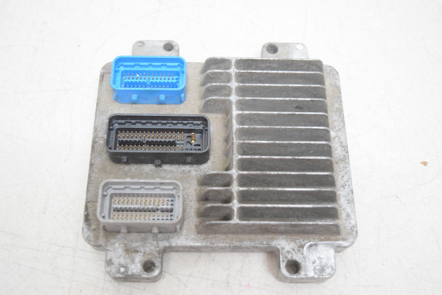 06 CHEVY EQUINOX MALIBU TORRENT ECU ECM ENGINE COMPUTER 12604028