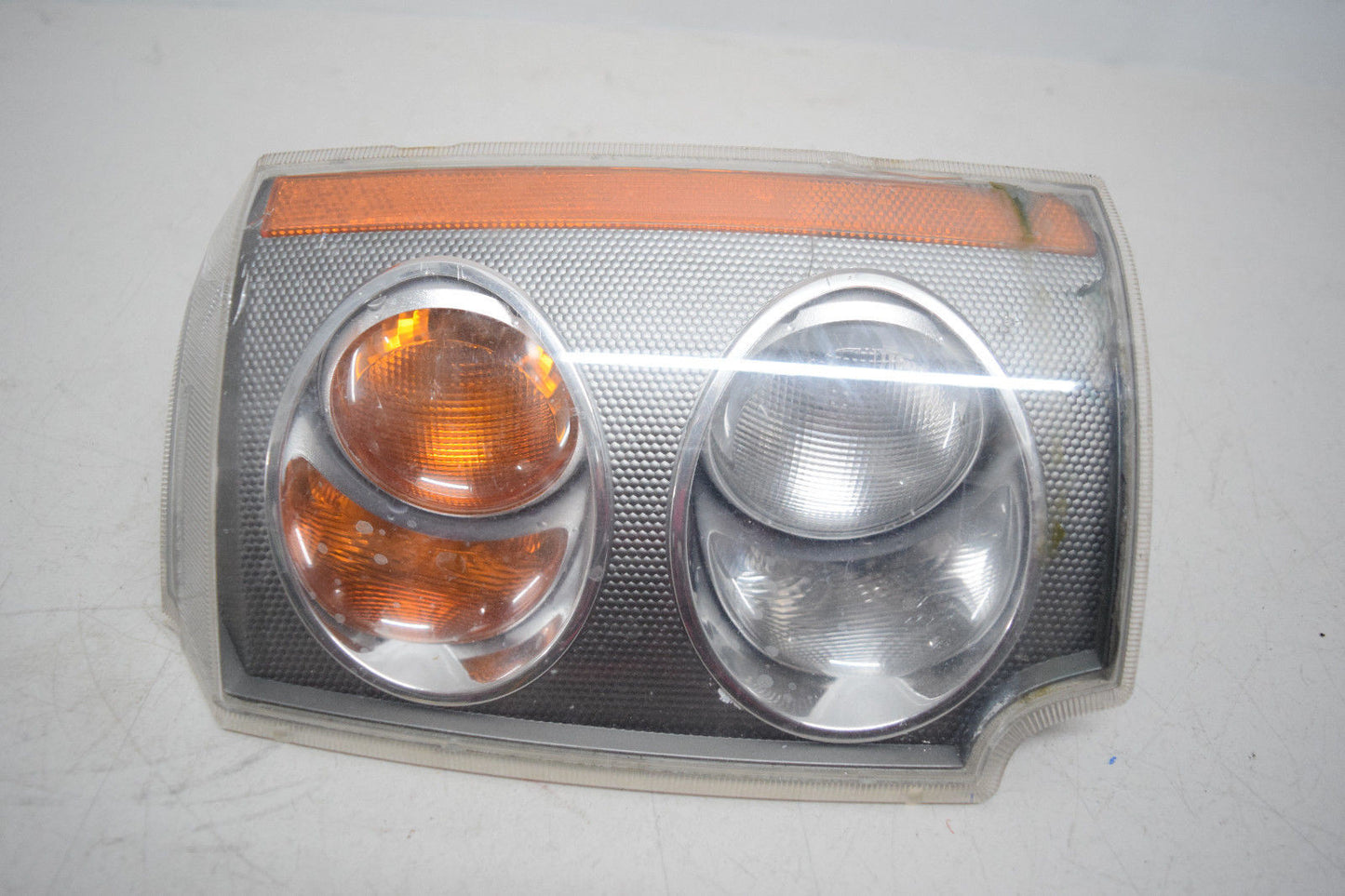 03 04 05 LAND ROVER RANGE ROVER LEFT DRIVER TAIL LIGHT OEM