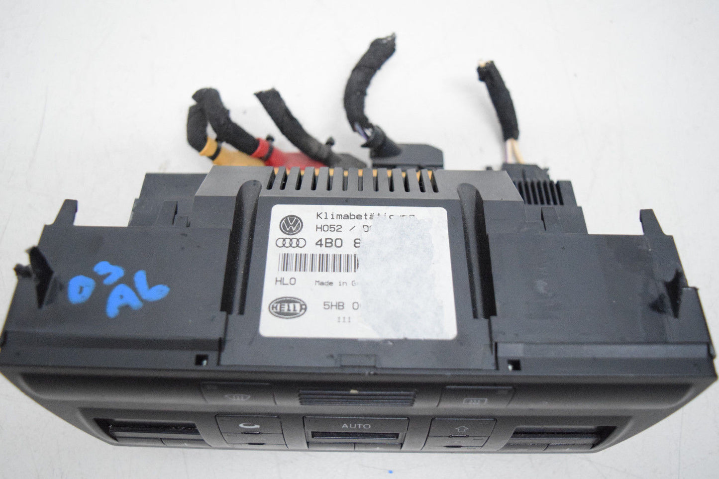 00 01 02 03 AUDI A6 S4 DIGITAL CLIMATE CONTROL OEM