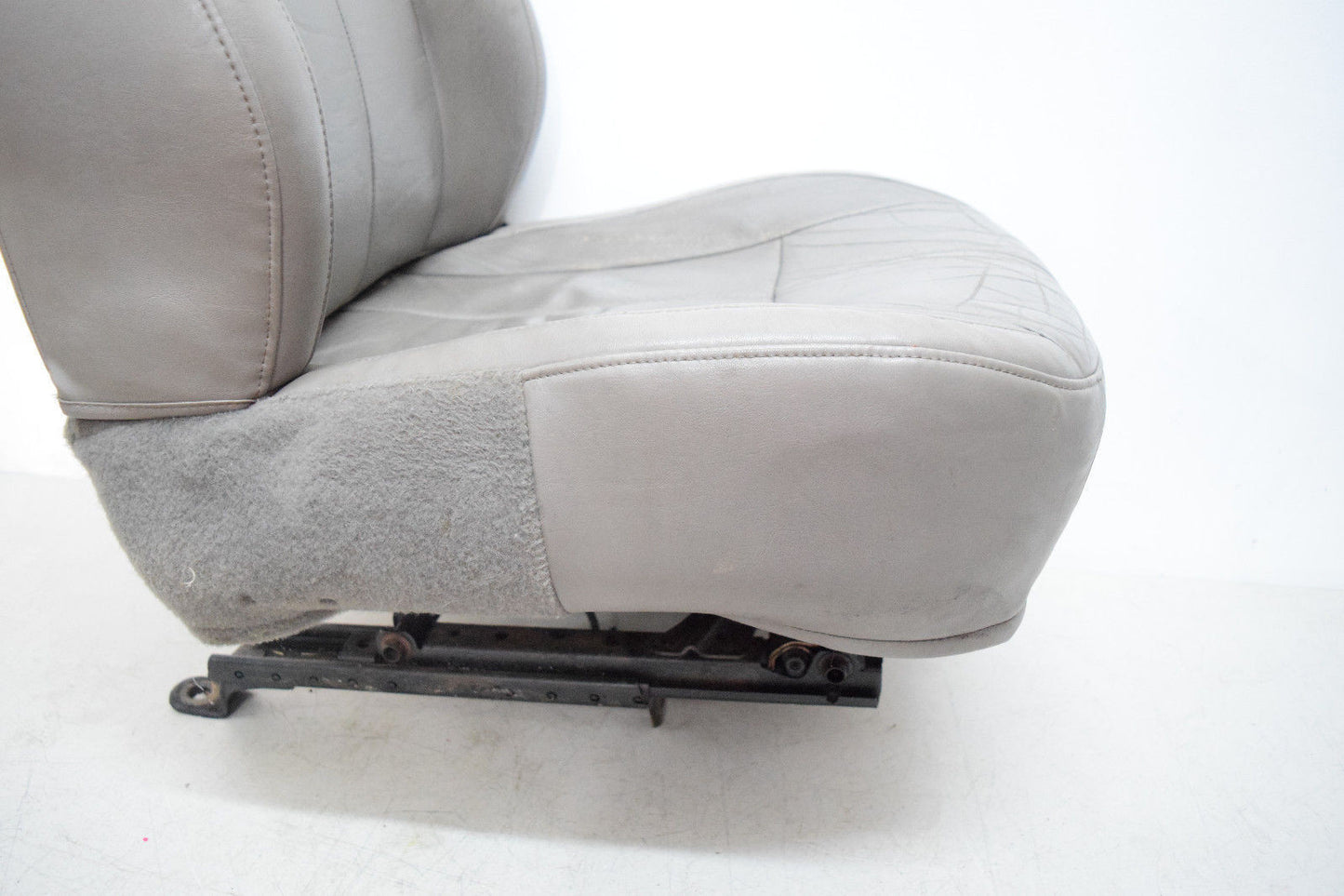 99 00 01 02 03 04 JEEP GRAND CHEROKEE LIMITED LEFT DRIVER POWER SEAT TAUPE