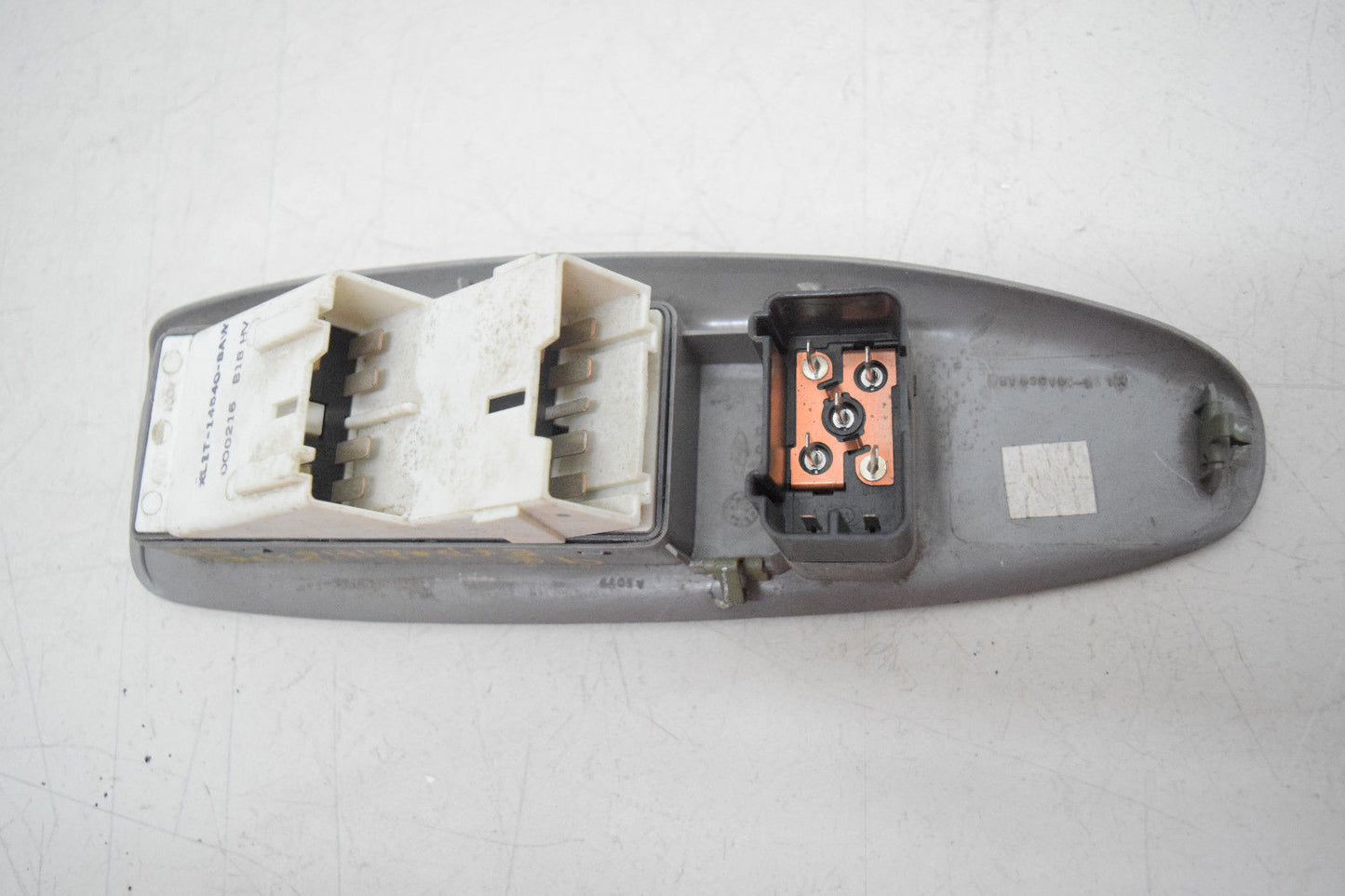 97 98 99 00 01 02 FORD EXPEDITION DRIVER MASTER WINDOW SWITCH GREY