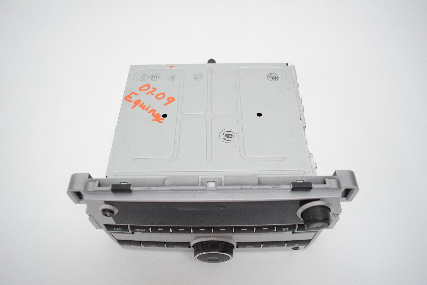 07 08 CHEVY EQUINOX RADIO CD PLAYER AUX SILVER OEM