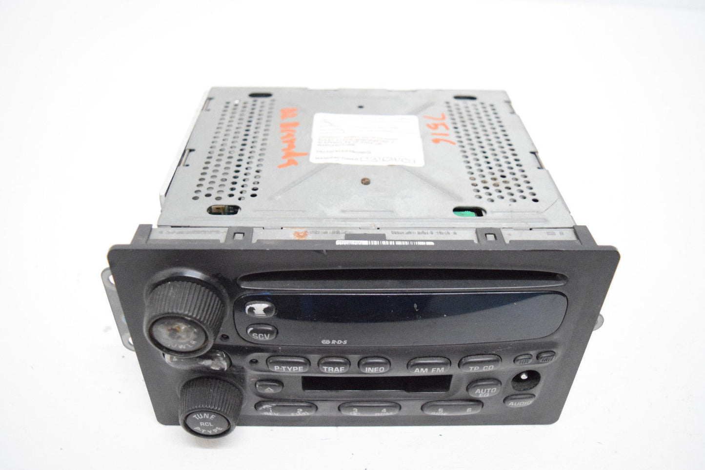 02 03 BRAVADA RADIO CD PLAYER OEM MISSING BUTTON