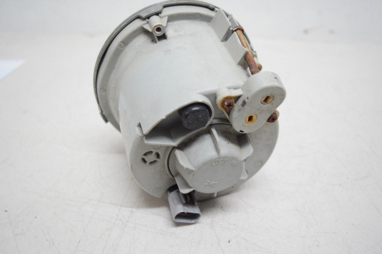 01 02 03 04 05 06 HYUNDAI SANTA FE RIGHT PASSENGER FOG LIGHT FOG LAMP OEM