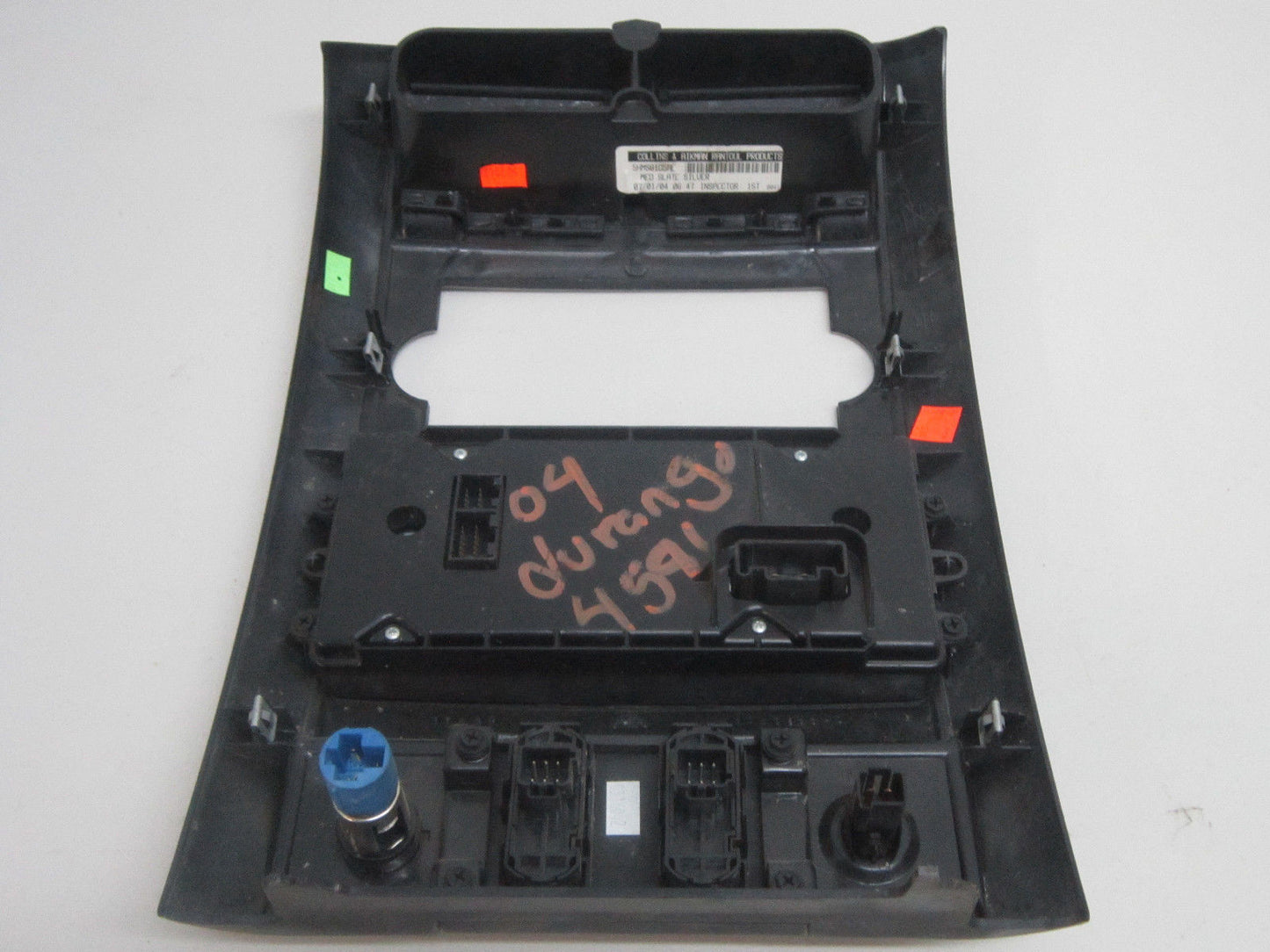 04 05 06 DURANGO DIGITAL CLIMATE CONTROL  DASH RADIO BEZEL