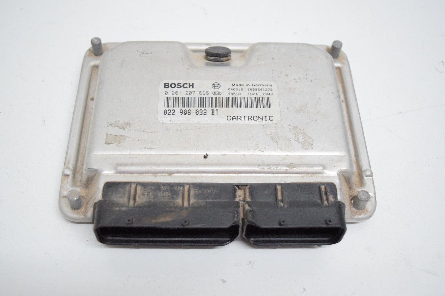 03 04 05 06 PORSCHE CAYENNE ECU ECM ENGINE COMPUTER 0261207696