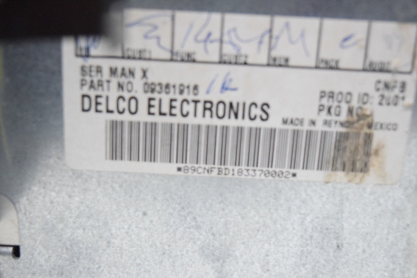 97 98 99 CADILLAC CATERA RADIO CD CASSETTE PLAYER OEM