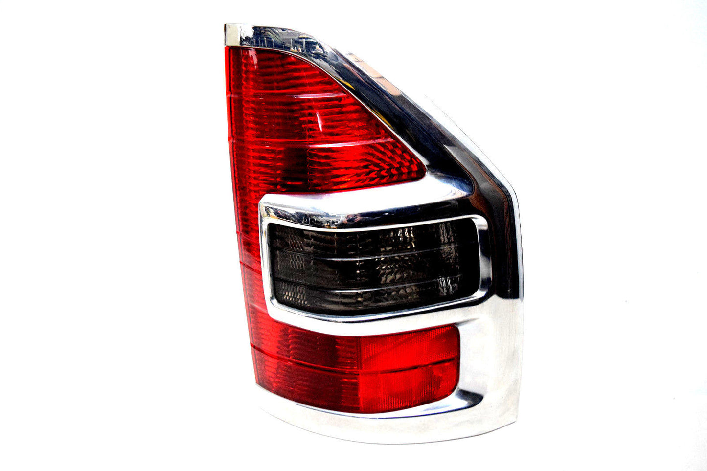 01 02 MITSUBISHI MONTERO LIMITED RIGHT PASSENGER TAIL LIGHT TAILLIGHT OEM