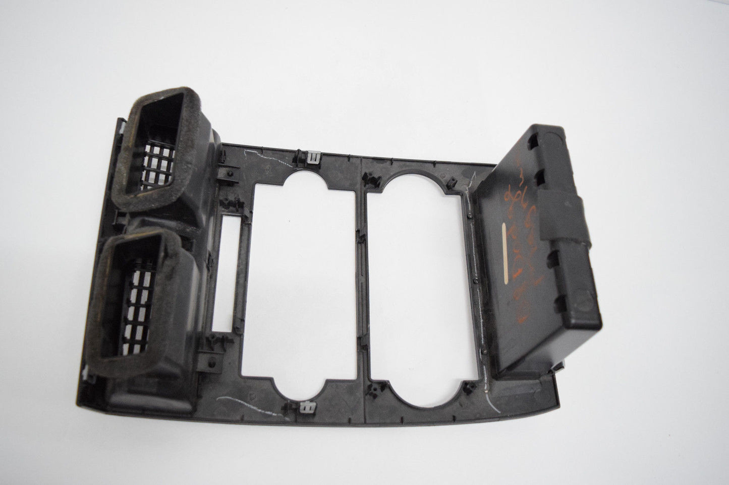 05 06 07 08 DODGE MAGNUM CLIMATE CONTROL RADIO DASH BEZEL OEM