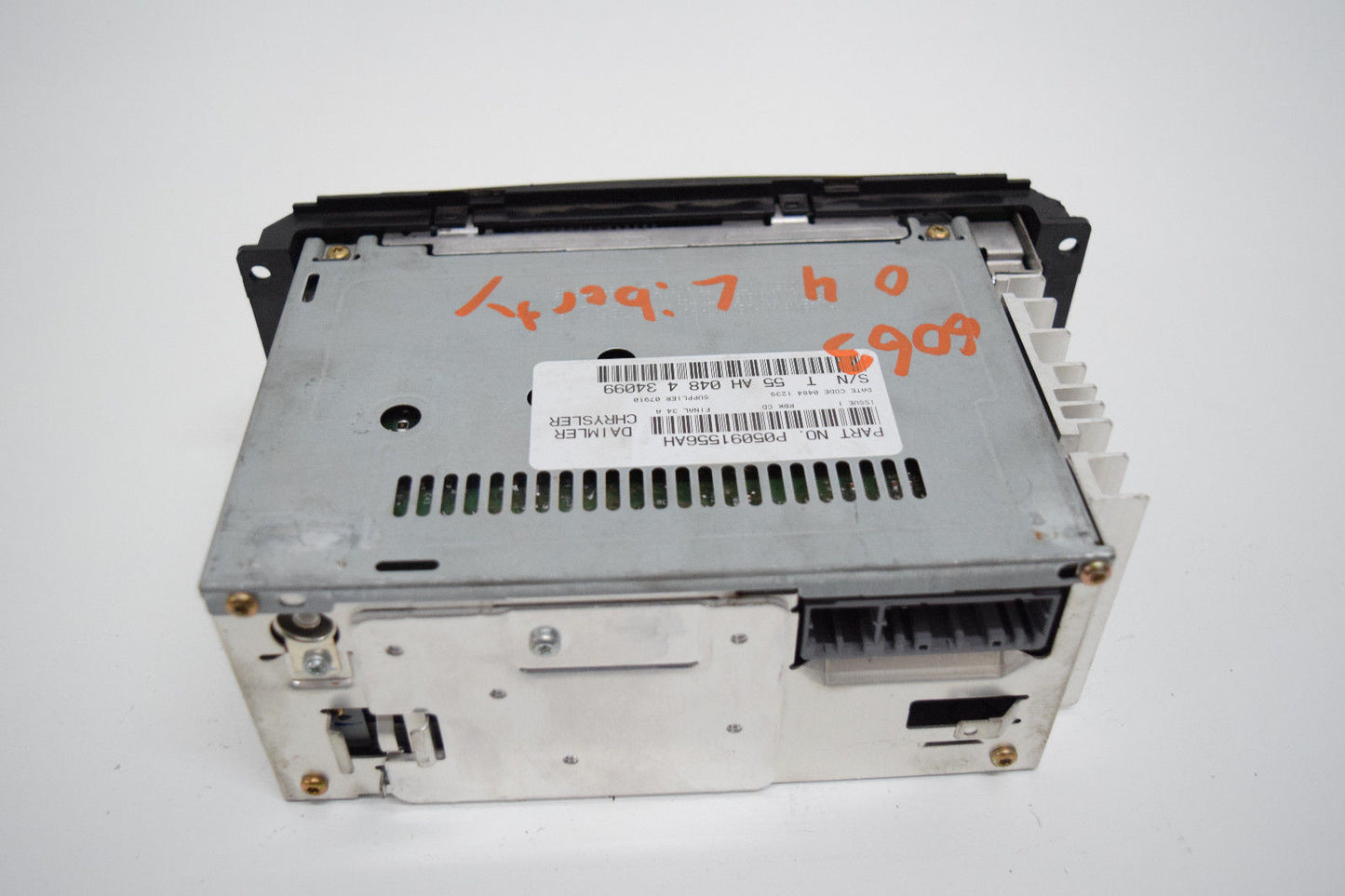 04 05 06 07 JEEP LIBERTY RADIO CD PLAYER