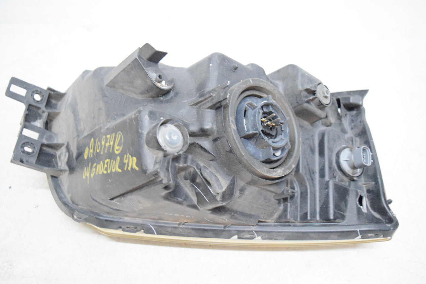 04 05 06 07 08 MITSUBISHI ENDEAVOR LEFT DRIVER HEADLIGHT OEM