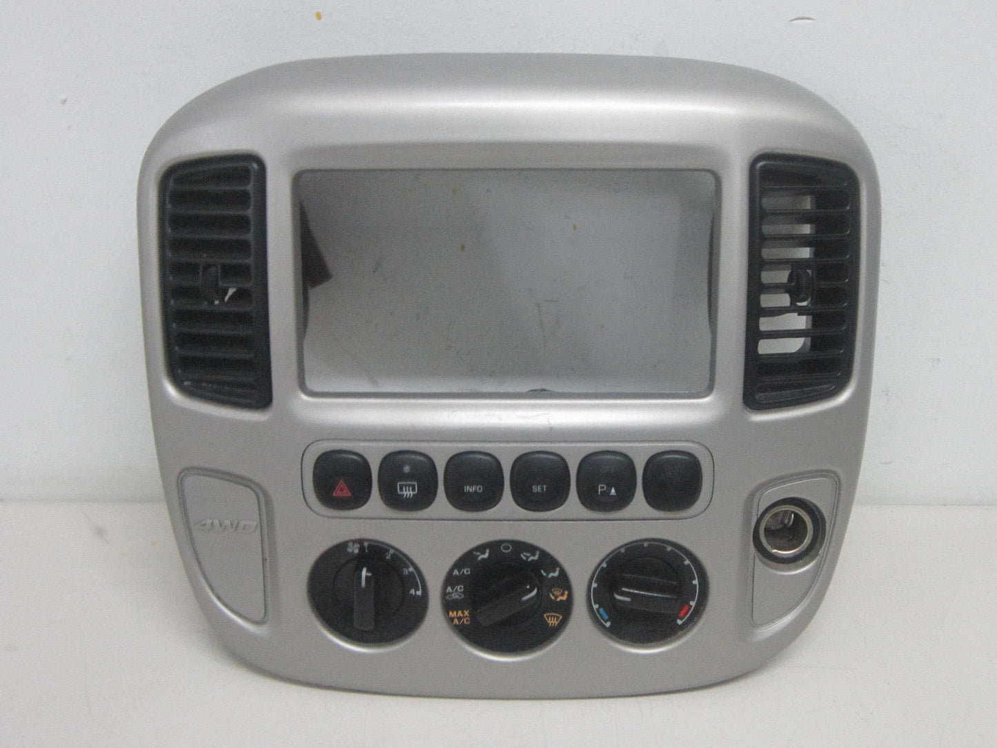 02 03 04 05 06 07 FORD ESCAPE 4X4 DASH BEZEL CLIMATE CONTROL