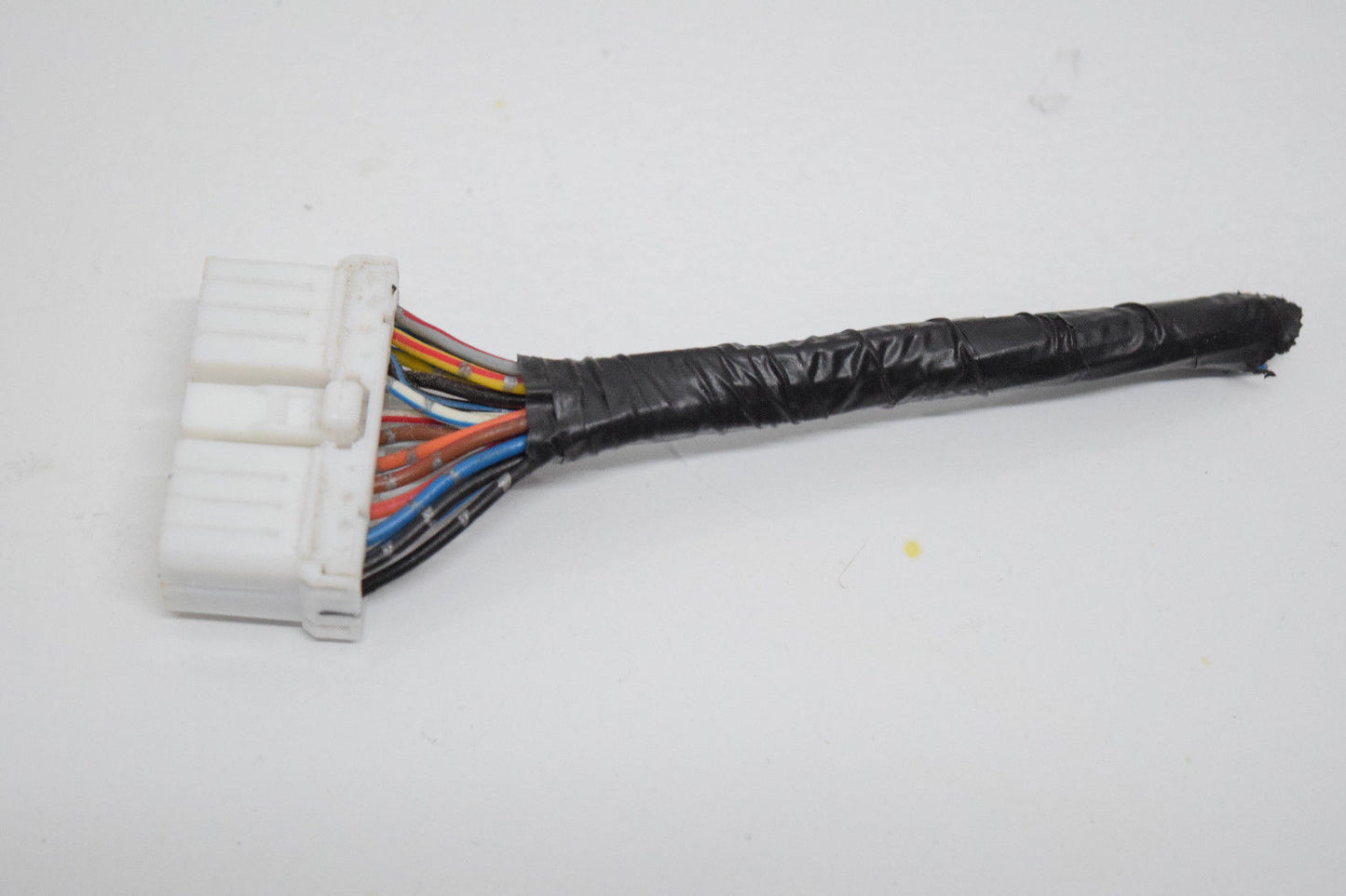 00 01 02 03 04 05 MITSUBISHI ECLIPSE AUDIO AMP AMPLIFIER PIGTAIL HARNESS