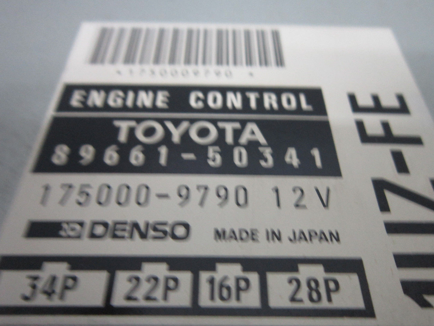97 LEXUS LS400 ECU ENGINE COMPUTER 89661 50341