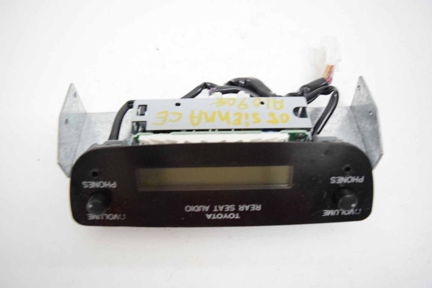04 05 TOYOTA SIENNA REAR SEAT AUDIO CONTROL OEM