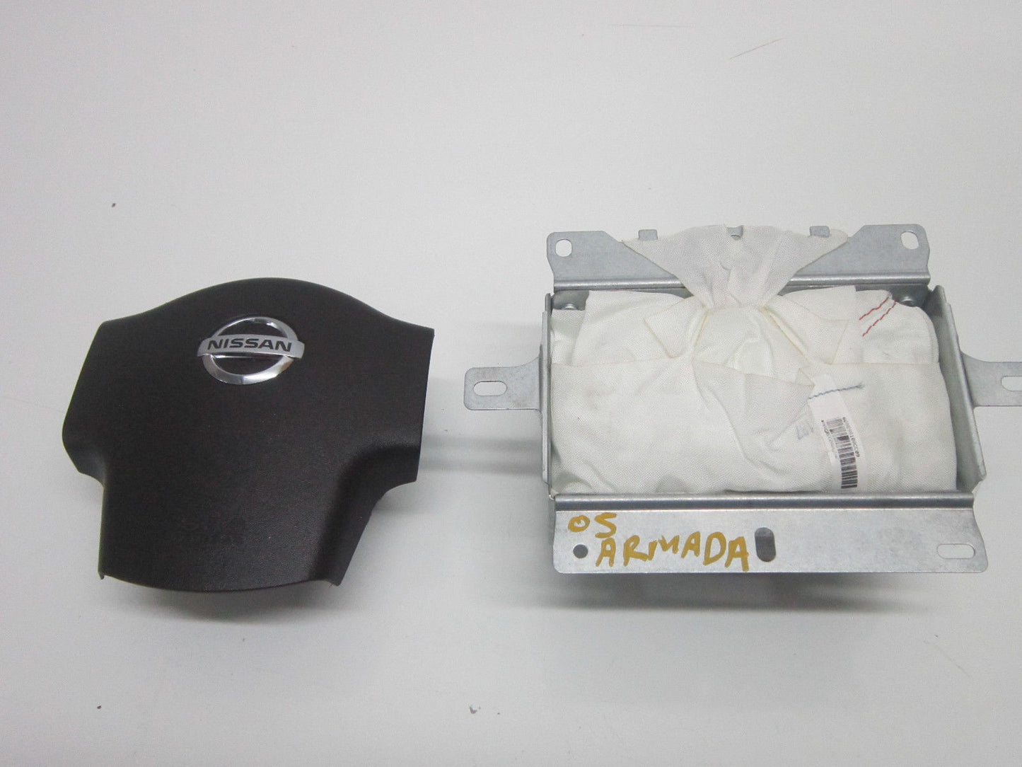 05 06 07 NISSAN ARMADA AIRBAG AIRBAGS DRIVER  PASSENGER SET