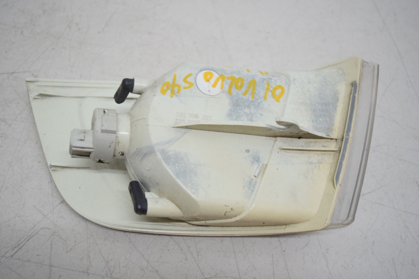 01 02 03 04 VOLVO S40 V40 RIGHT PASSENGER TURN SIGNAL ASSEMBELY