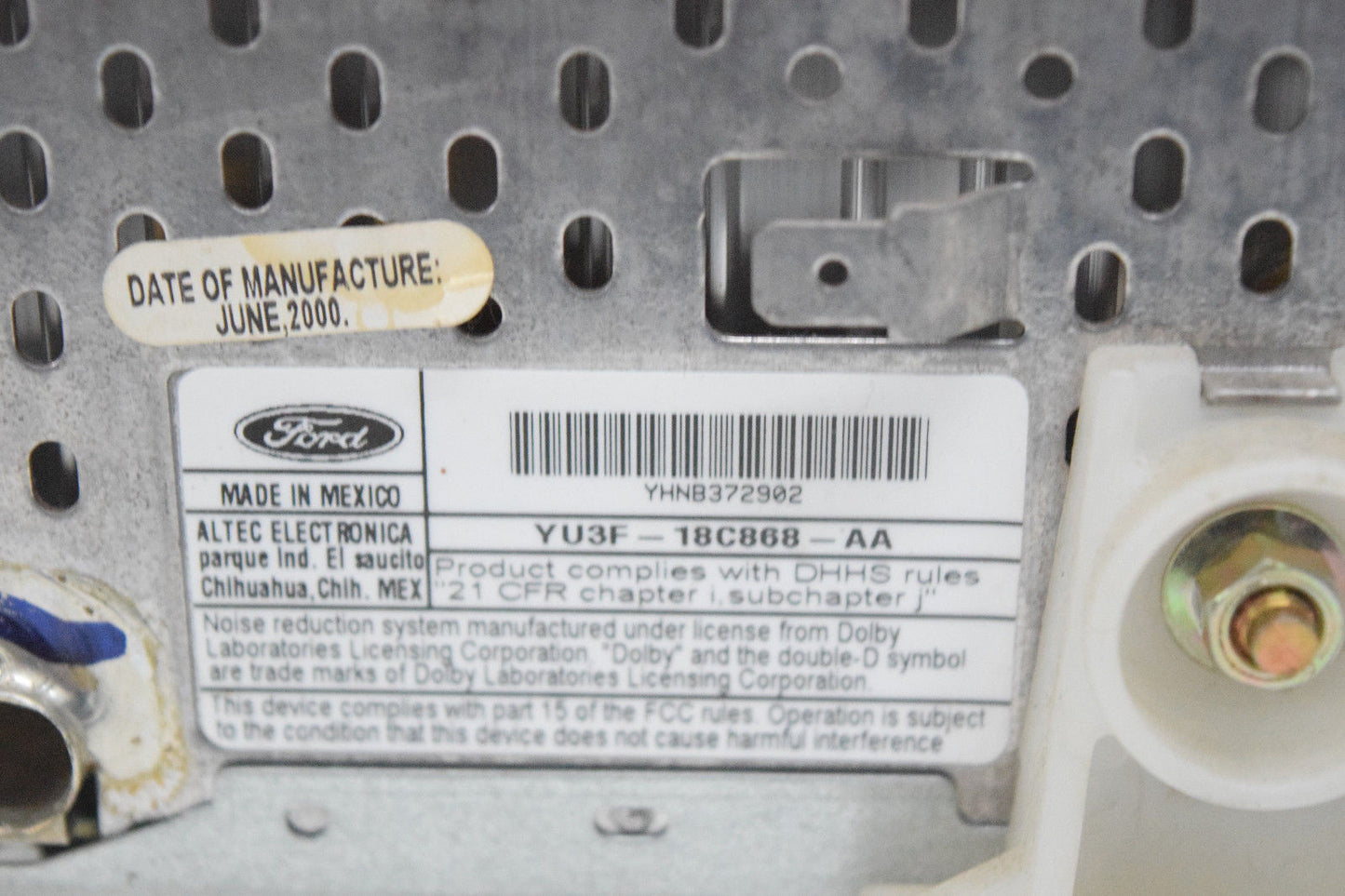 00 01 02 03 04 05 06 FORD ESCORT RADIO CD CASSETTE PLAYER PARTS ONLY