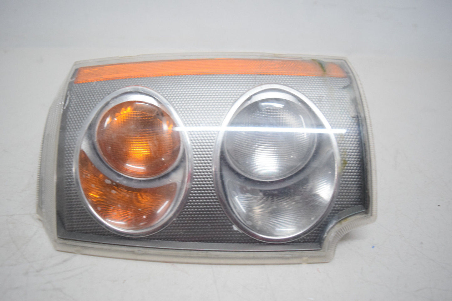 03 04 05 LAND ROVER RANGE ROVER LEFT DRIVER TAIL LIGHT OEM