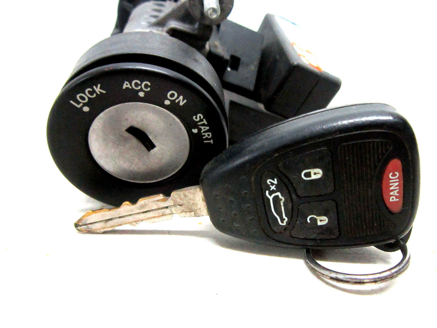 04 05 06 07 08 CHRYSLER 300 PACIFICA IGNITION SWITCH WITH KEY KEYLESS ENTRY