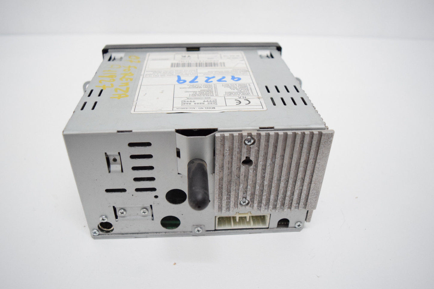 06 07 08 SUZUKI FORENZA RADIO CD PLAYER  MP3 AUX PORT