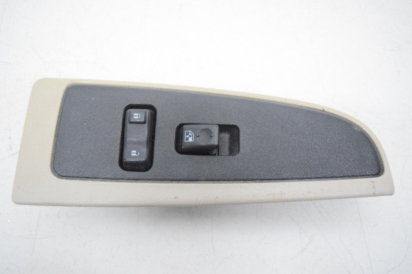03 04 05 06 CADILLAC ESCALADE TAHOE SILVERADO RIGHT PASSENGER WINDOW SWITCH TAN