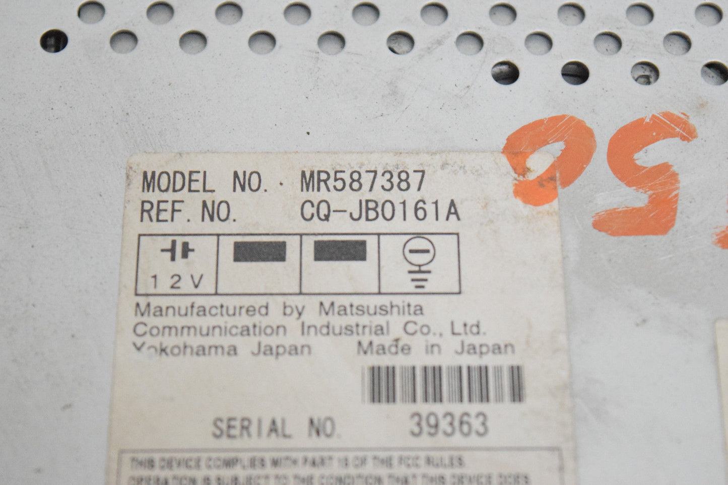 02 03 MITSUBISHI DIAMANTE RADIO CD PLAYER OEM