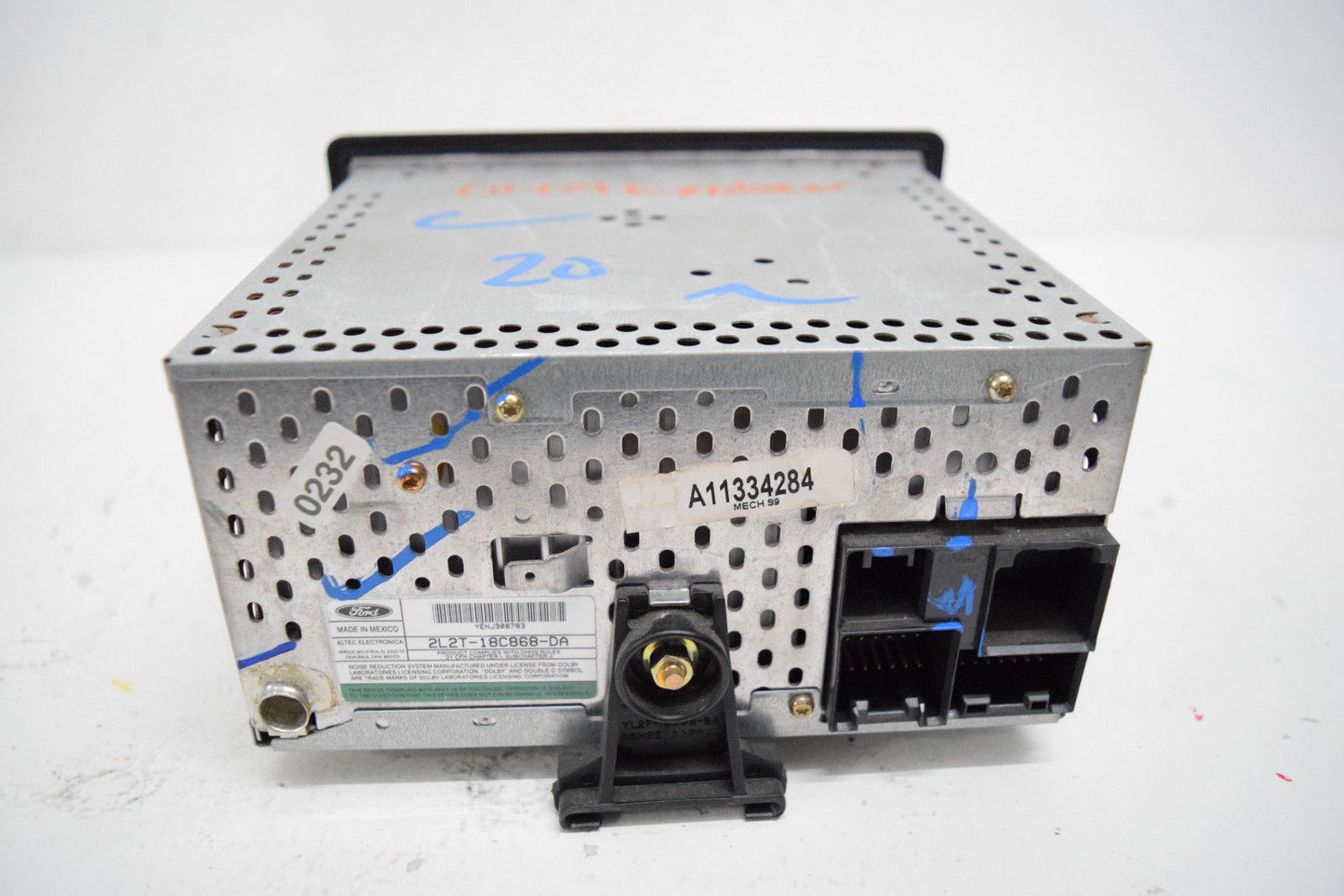01 02 03 04 05 FORD EXPLORER RADIO CD CASSETTE PLAYER OEM