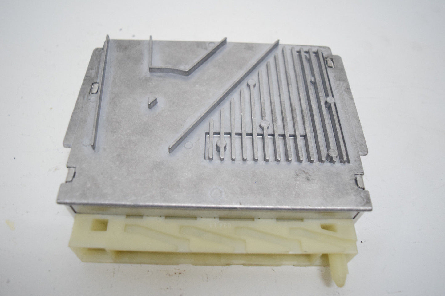 01 02 03 04 VOLVO S60 ECU ECM ENGINE COMPUTER OEM P09481761