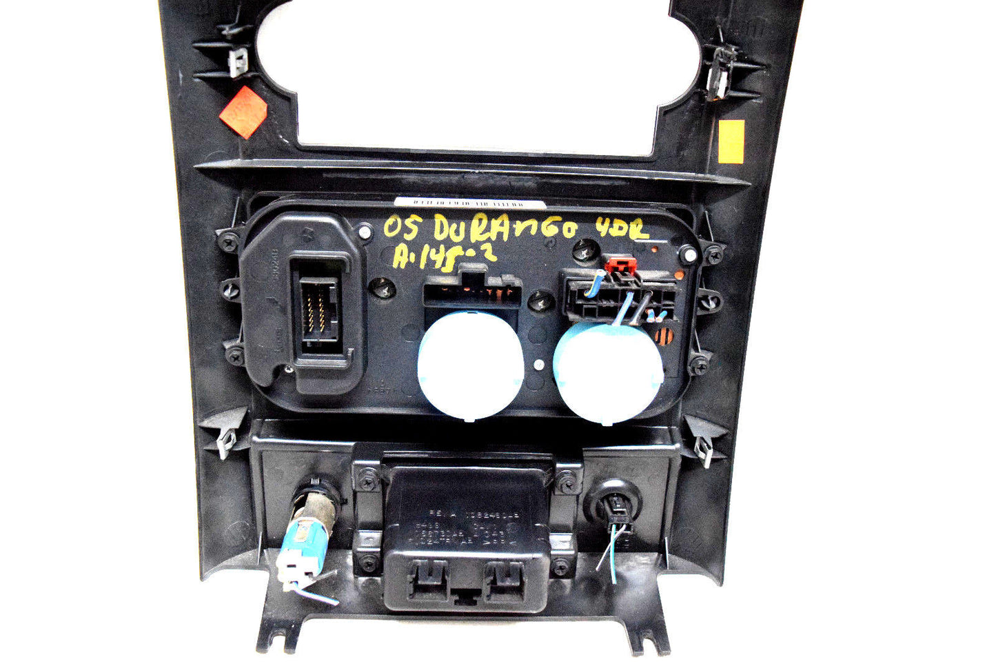 04 05 06 07 08 DURANGO MANUAL CLIMATE CONTROL DASH RADIO BEZEL OEM