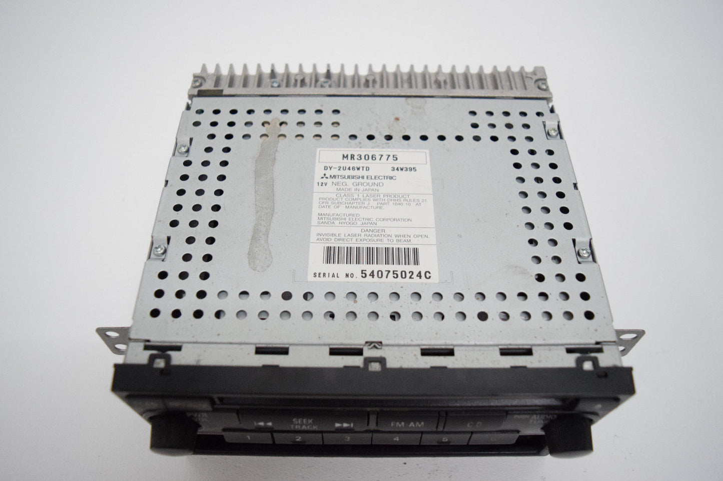 04 05 MITSUBISHI GALANT RADIO CD PLAYER OEM