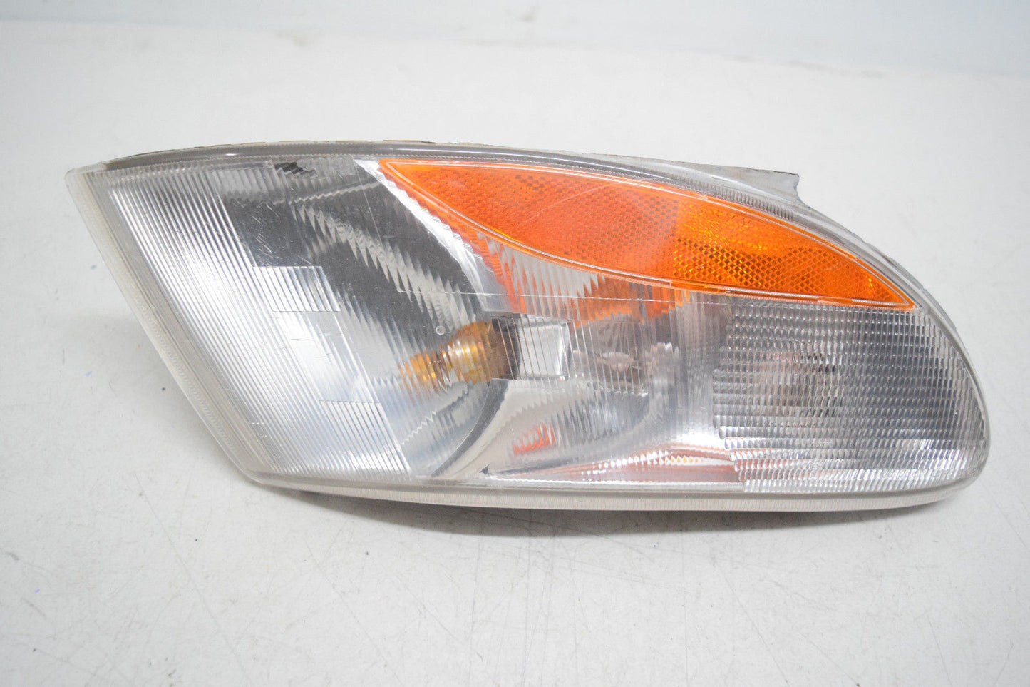 03 04 05 NISSAN 350Z RIGHT PASSENGER TURN SIGNAL CORNER LIGHT CRACKED