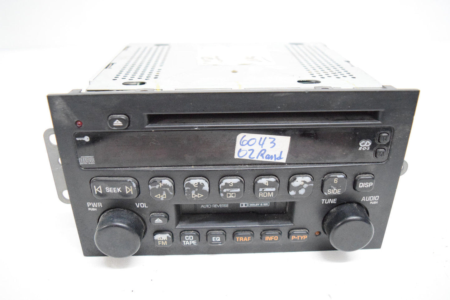 02 03 BUICK CENTURY RENDEZVOUS RADIO CD CASSETTE PLAYER
