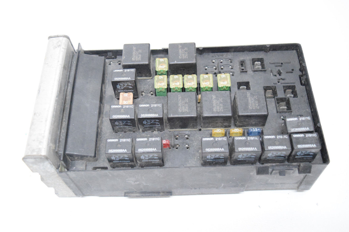 01 02 03 CHRYSLER TOWN AND COUNTRY CARAVAN INTERGRATED POWER MODULE OEM