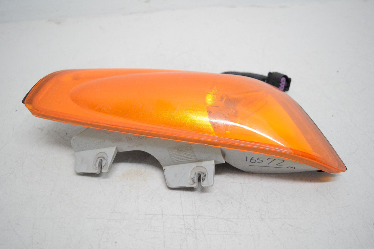 01 02 03 04 05 PONTIAC AZTEK LEFT DRIVER TURN SIGNAL CORNER LAMP