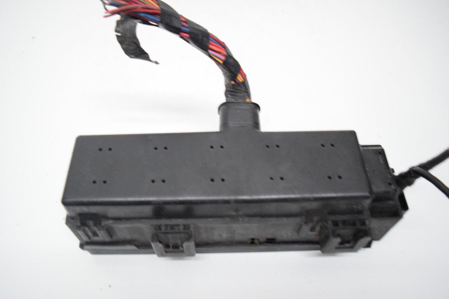 04 05 06 DODGE DURANGO UNDERHOOD FUSEBOX POWER MODULE